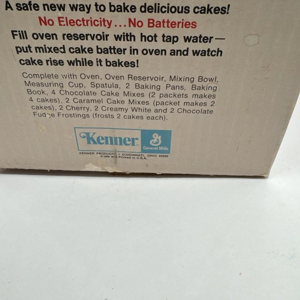Vintage Warm Bake Oven by Kenner 1973 General Mills with Original‎ Box
